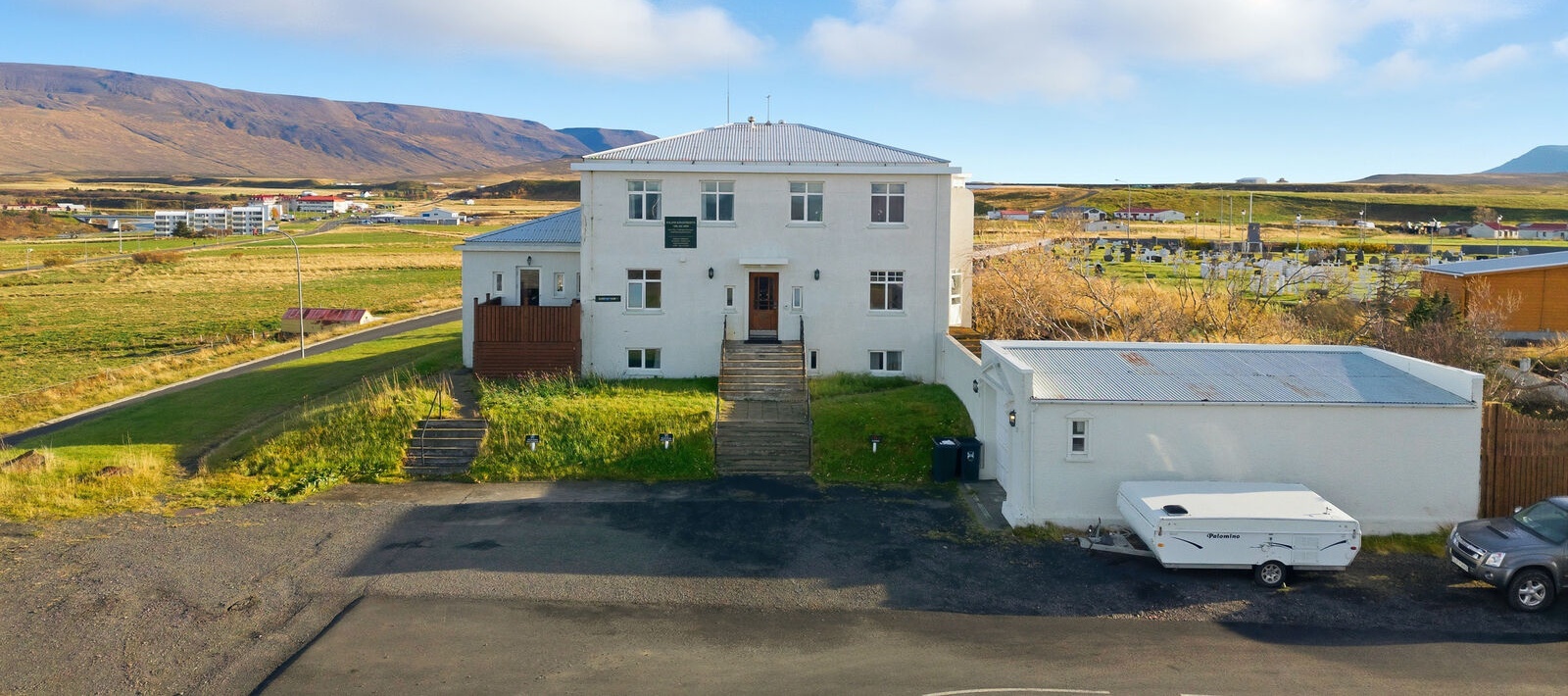 Kiljan Apartments with garden and mountains